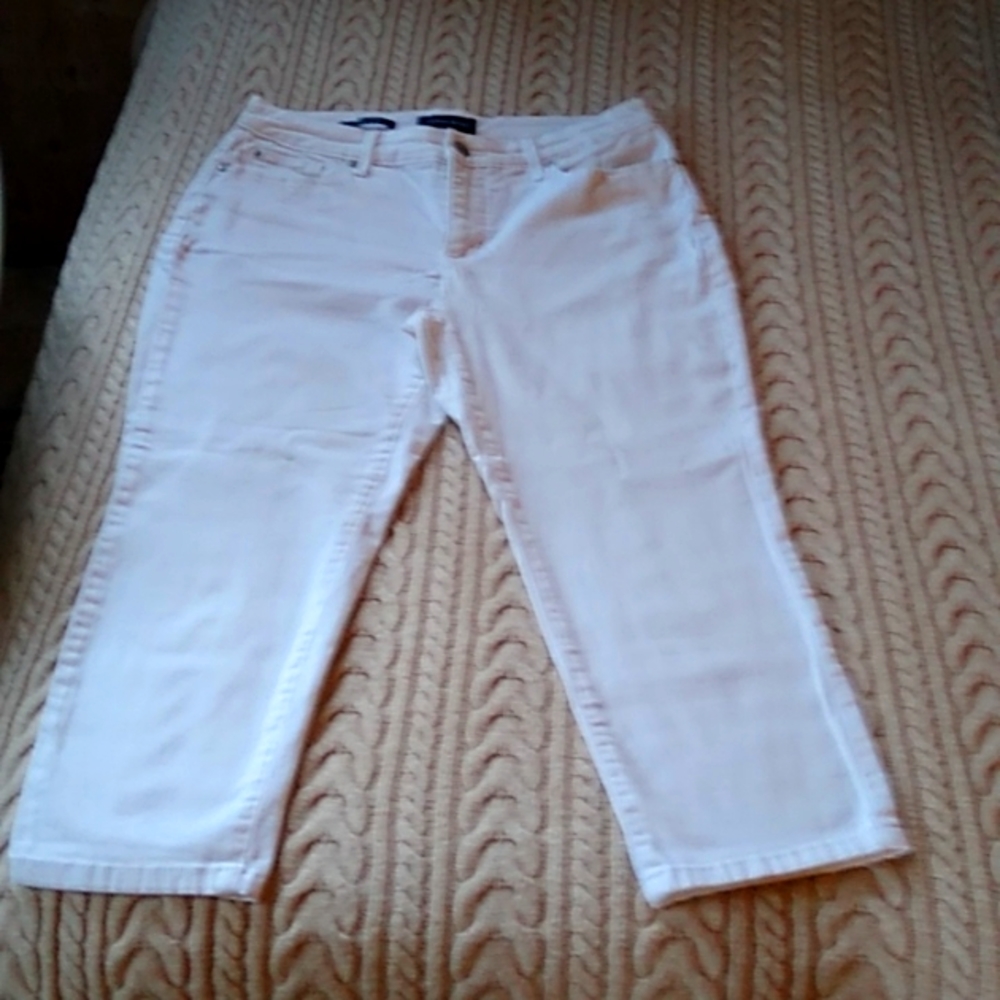 White Capri Jeans